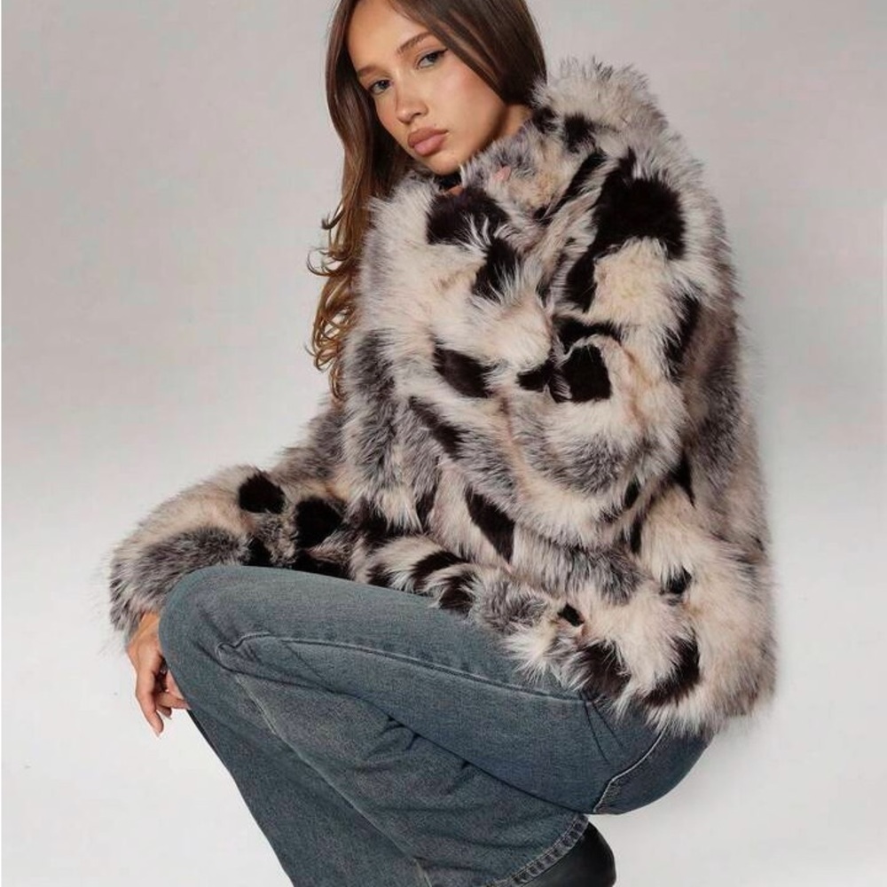Stylish Faux Fur Jacket - Black and Gray Animal Print